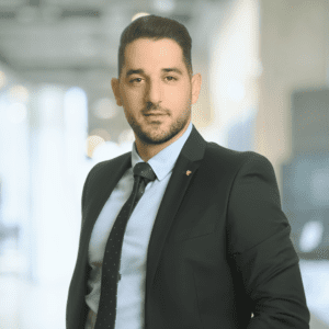 עו"ד אורן חלפון